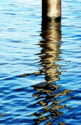 Lucy Cooper - River Thames Reflection